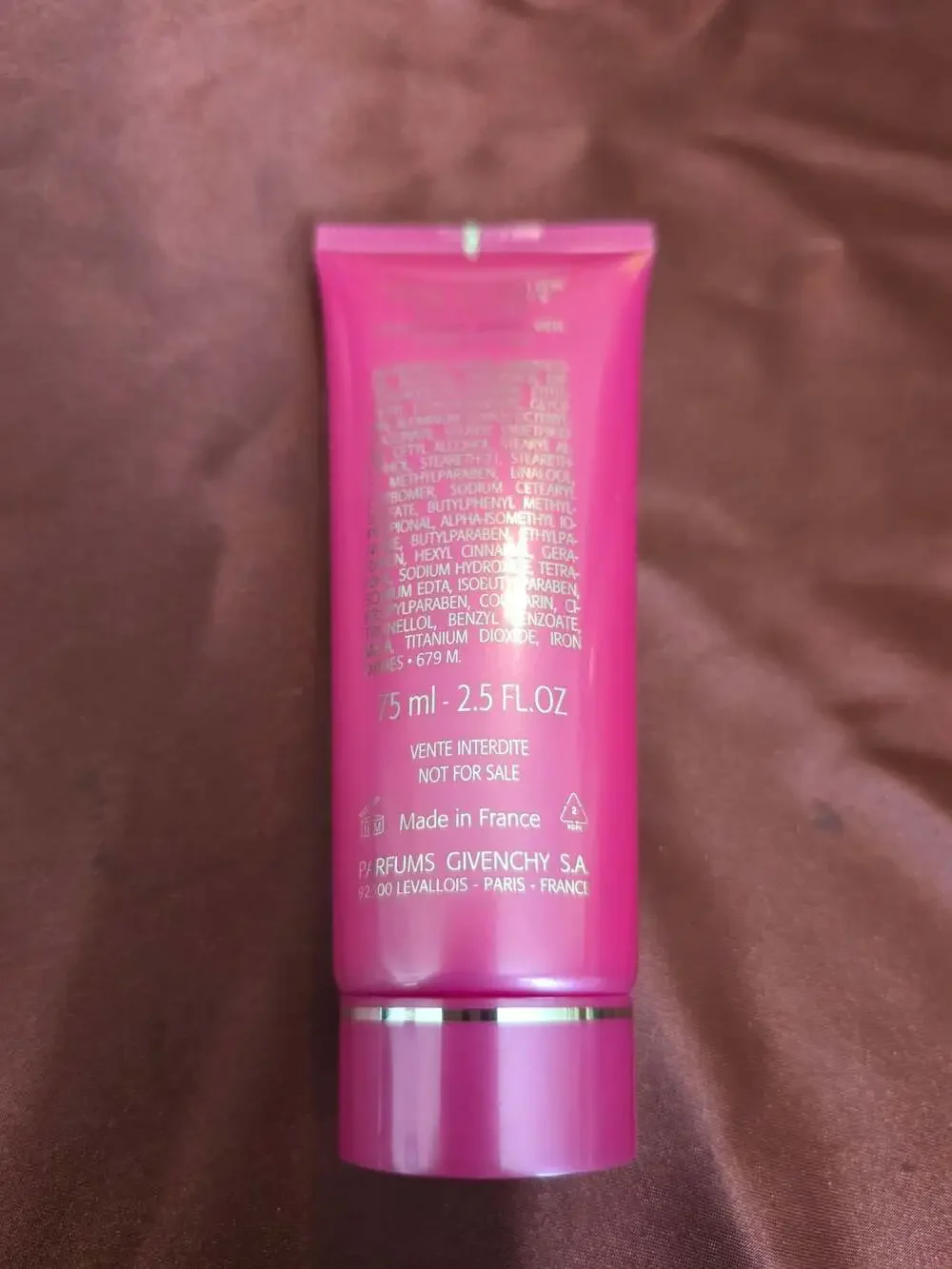 Givenchy Very Irresistible Sensation Body Veil 75 ml / 2.5 fl oz